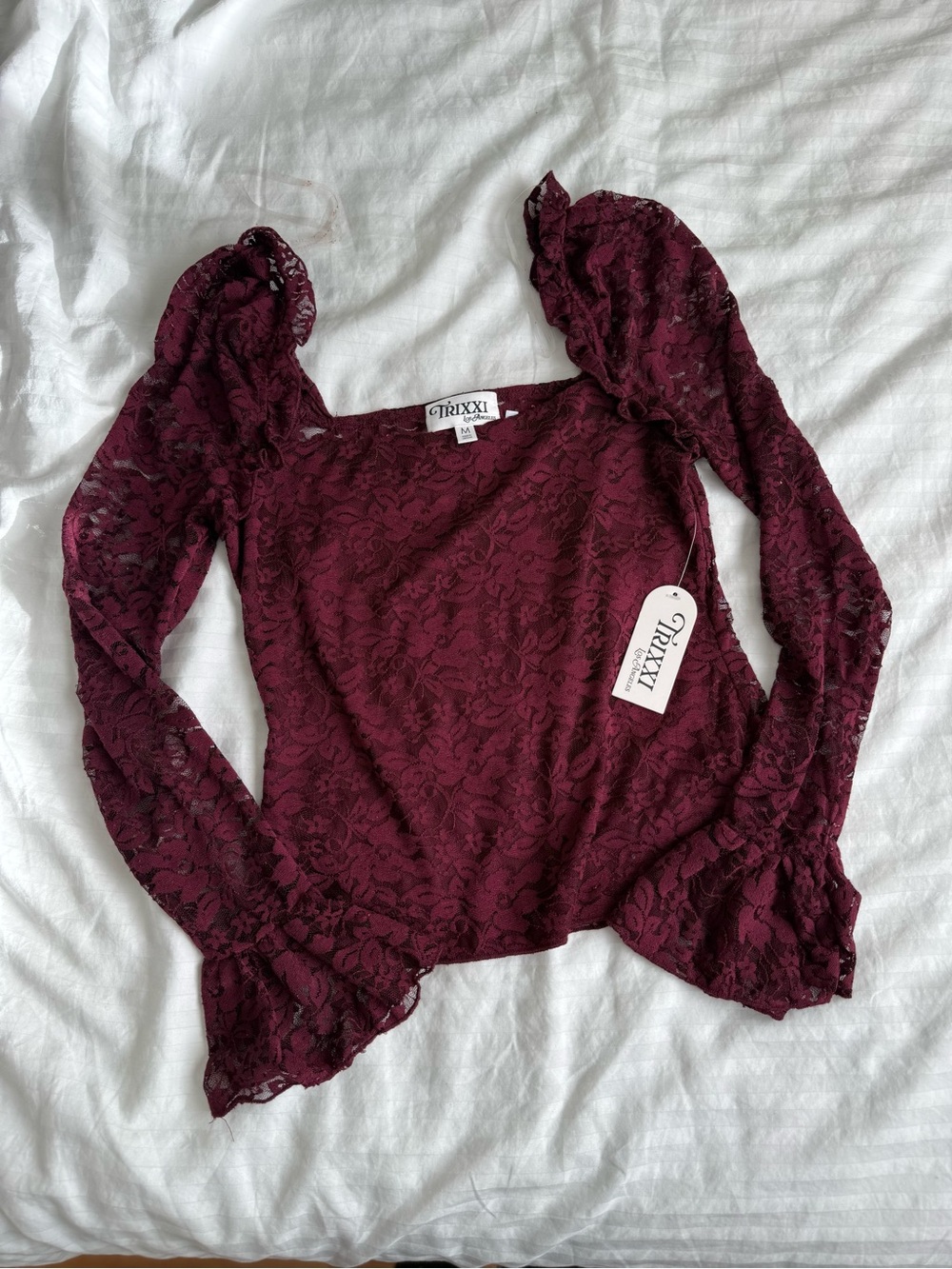 Trixxi Los Angeles Burgundy Lace Top β Size M (New with Tags)